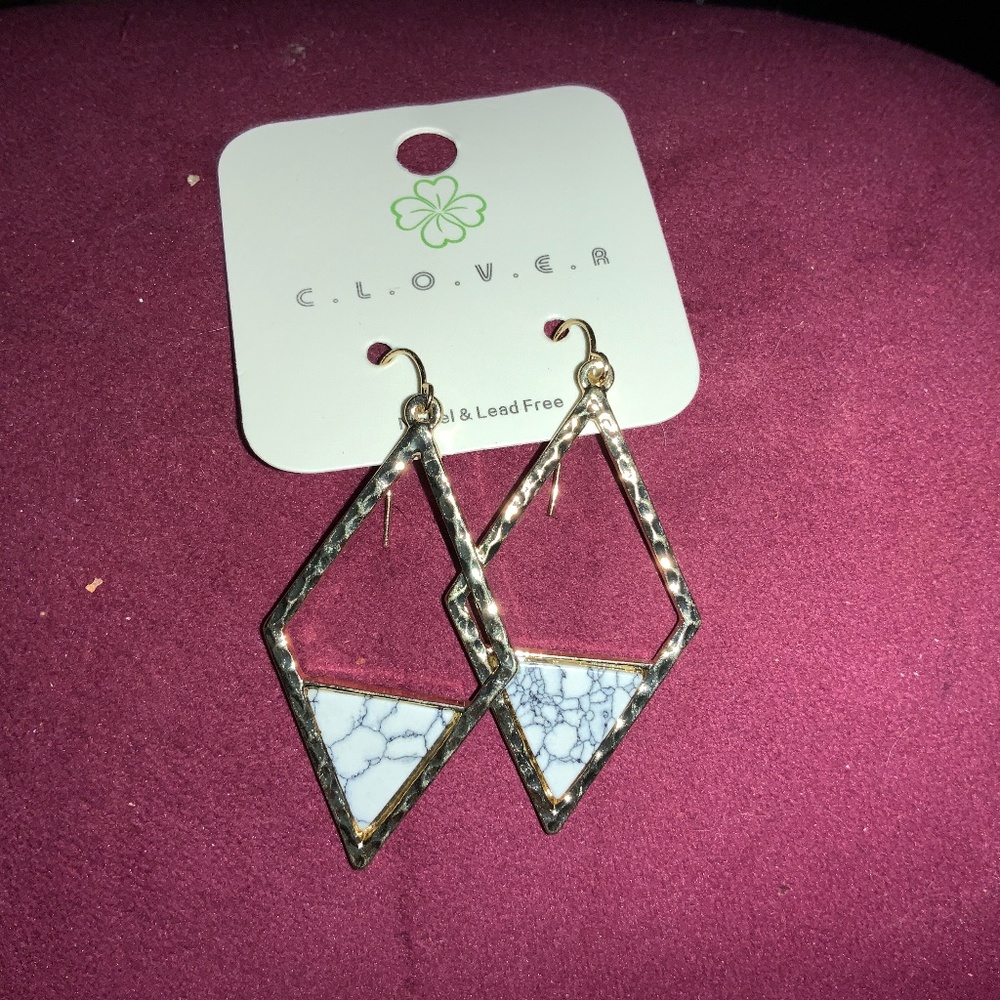 Clover Goldtone triangles with white/black inlays